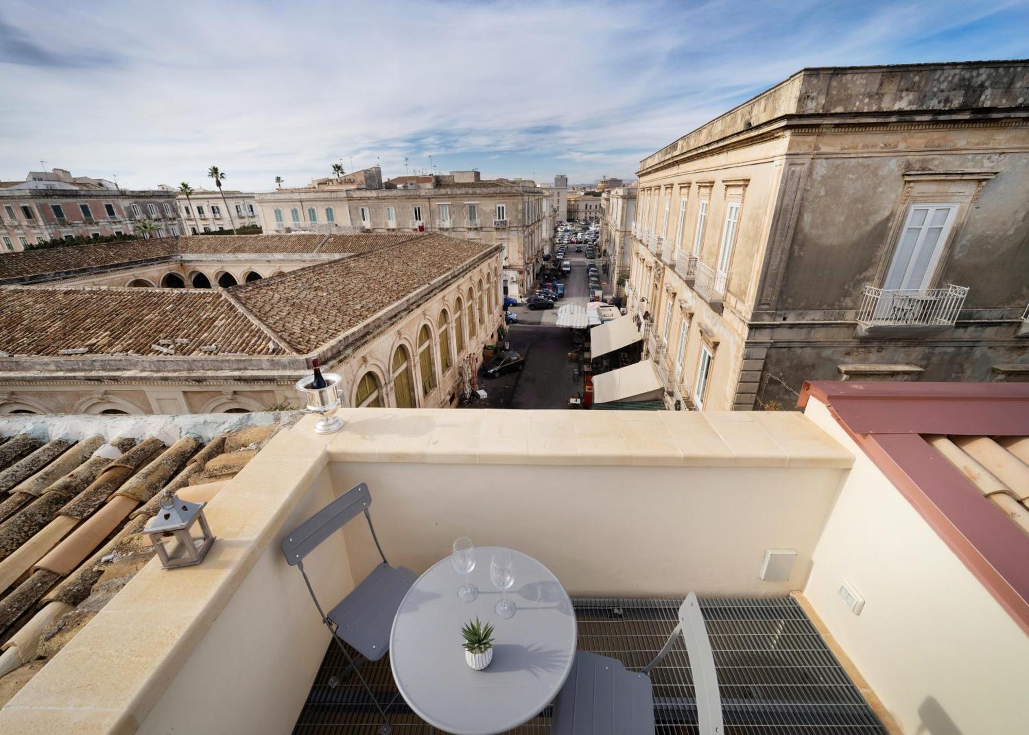 Arco Del Mercato Apartment Сиракузы Экстерьер фото